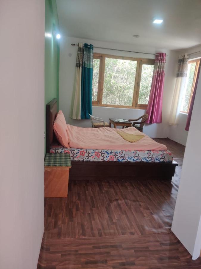 Tsetan Guest House Leh Exterior photo